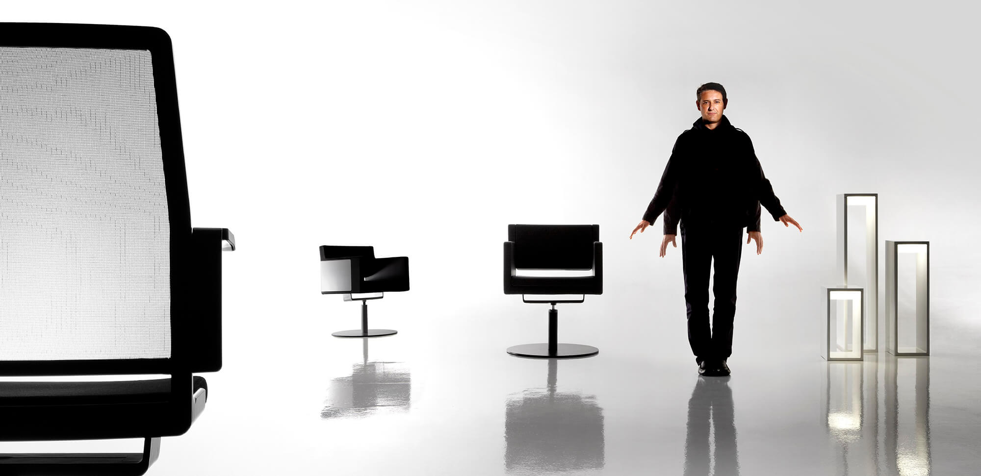 MARIO RUIZ DESIGNER